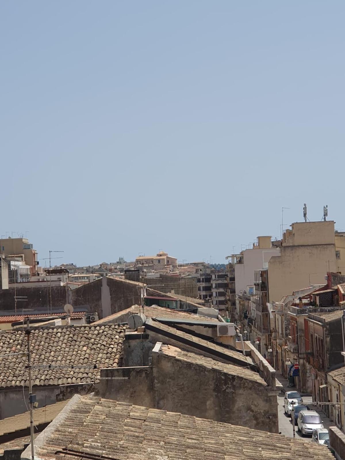 Sweet Home Di Nati Syracuse Bagian luar foto